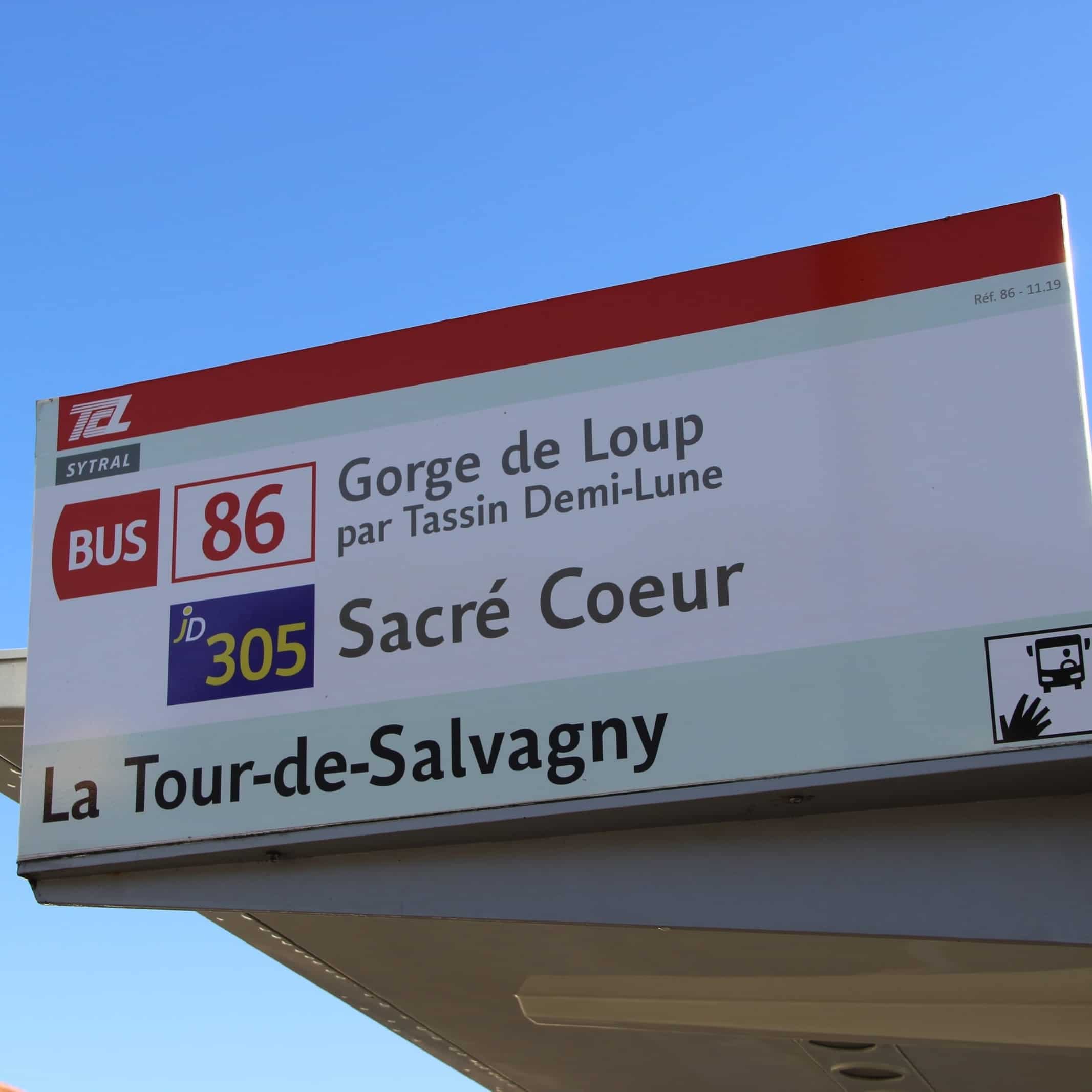 arret de bus la tour de salvagny